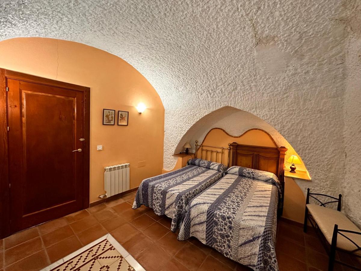 Апартаменты Cuevas La Granja Benalua de Guadix Экстерьер фото