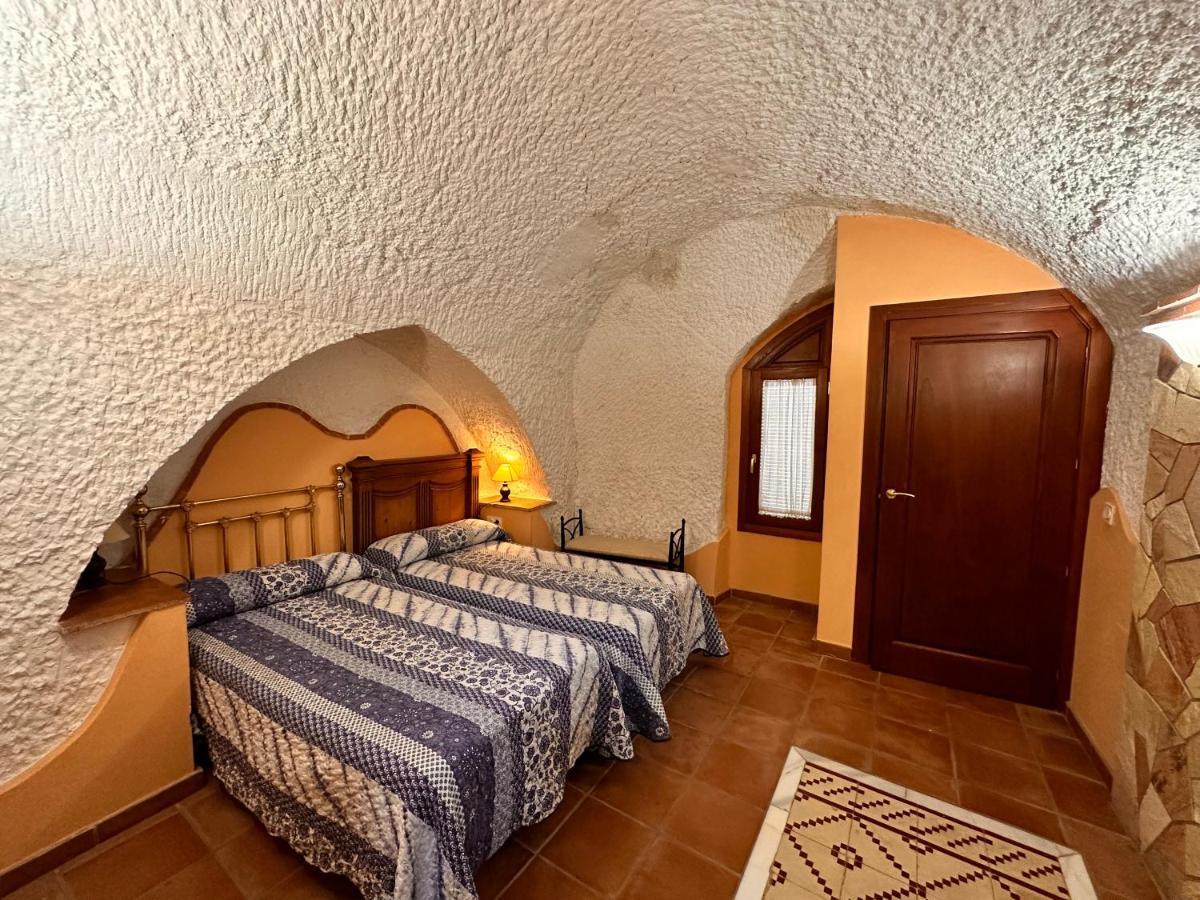 Апартаменты Cuevas La Granja Benalua de Guadix Экстерьер фото