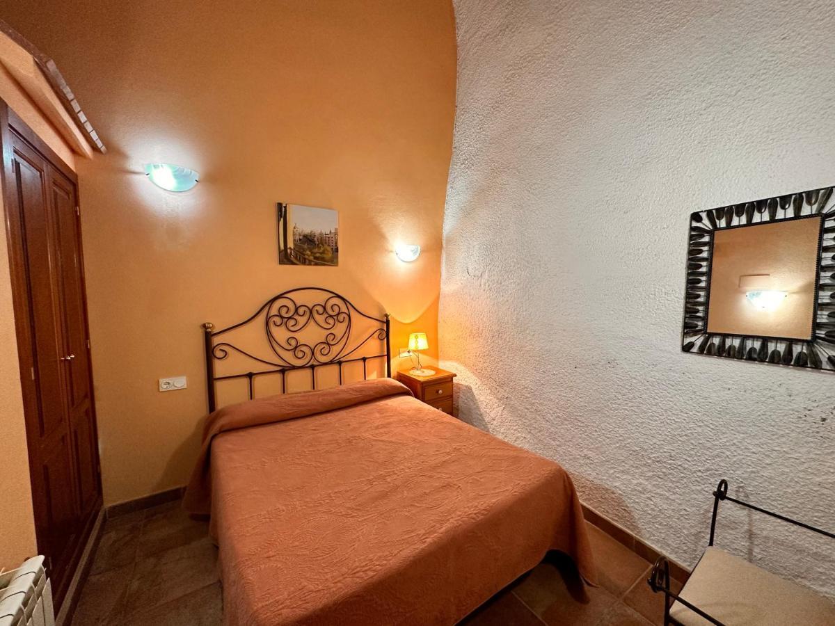Апартаменты Cuevas La Granja Benalua de Guadix Экстерьер фото