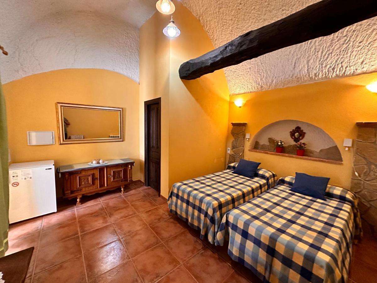 Апартаменты Cuevas La Granja Benalua de Guadix Экстерьер фото