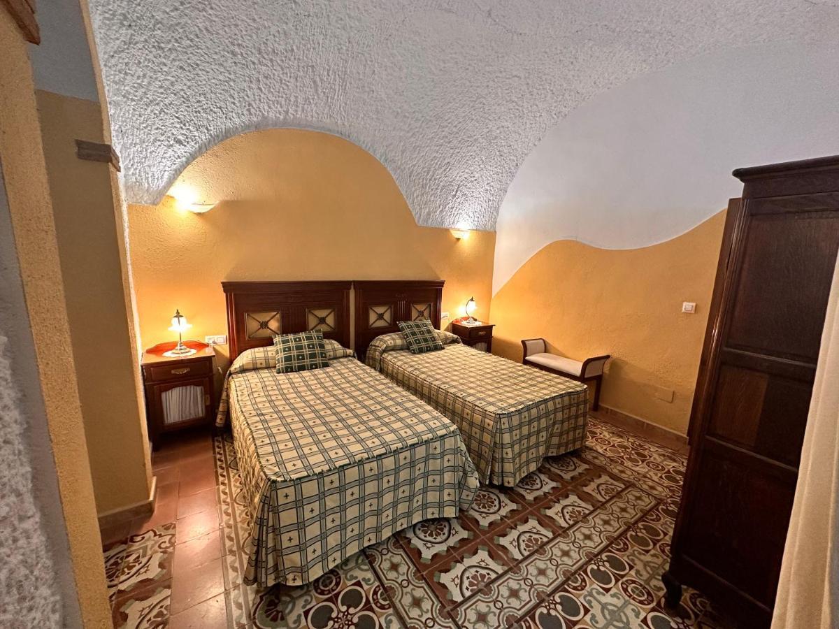 Апартаменты Cuevas La Granja Benalua de Guadix Экстерьер фото