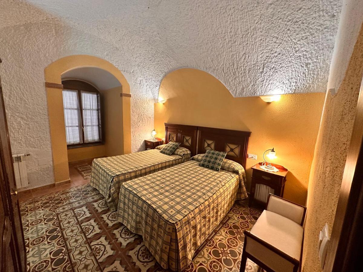 Апартаменты Cuevas La Granja Benalua de Guadix Экстерьер фото
