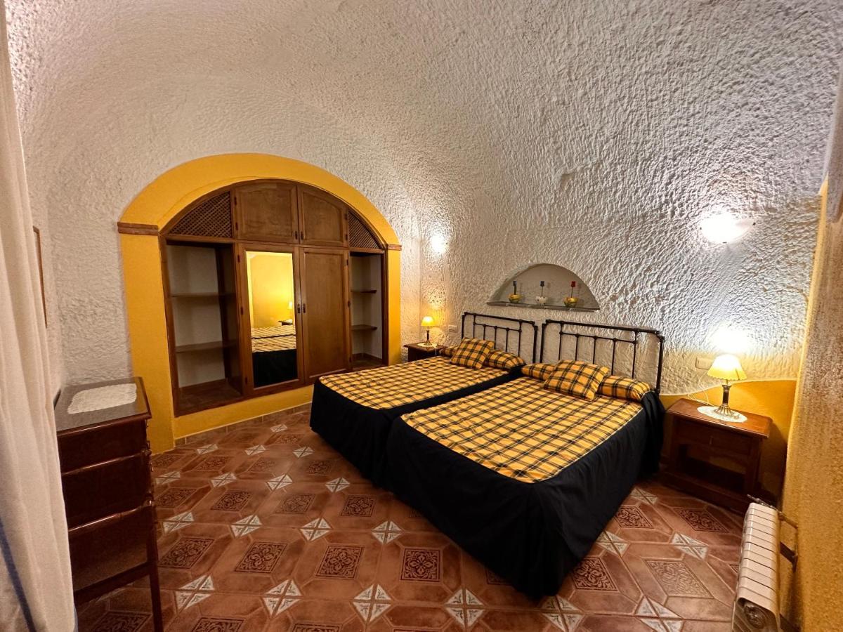 Апартаменты Cuevas La Granja Benalua de Guadix Экстерьер фото