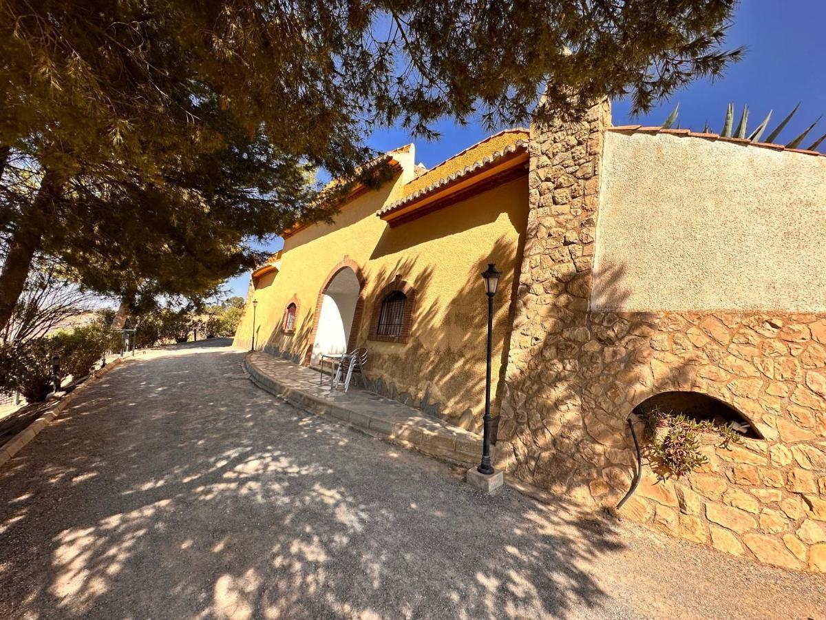 Апартаменты Cuevas La Granja Benalua de Guadix Экстерьер фото